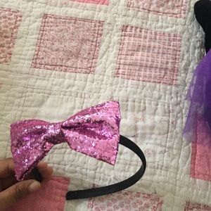pink bow headband, never worn