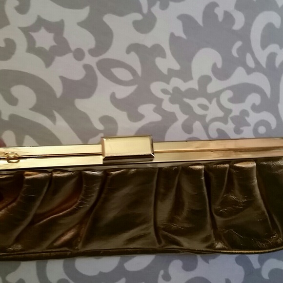 Gold clutch - Picture 2 of 3
