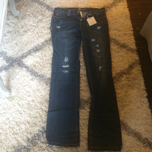 Velvet Heart size 29 Distressed Skinnies