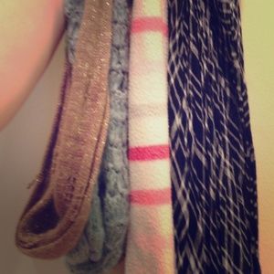 Scarf lot (3)