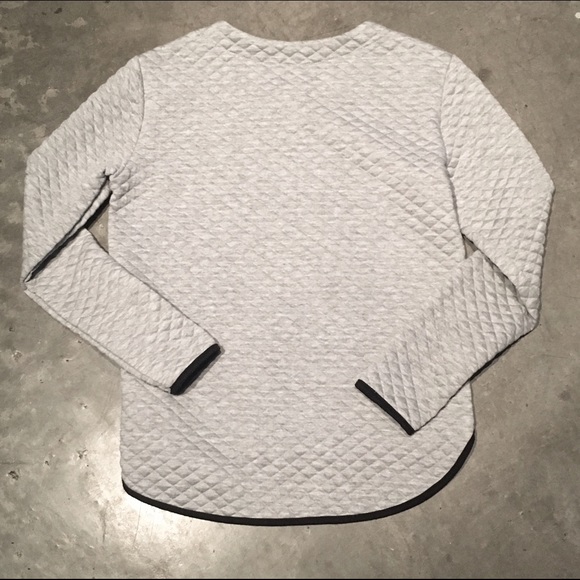 *FINAL PRICE*Quilted stitch zipper long sleeve top - Picture 4 of 4