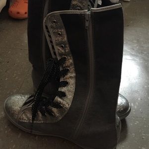 grey boots w/ designs