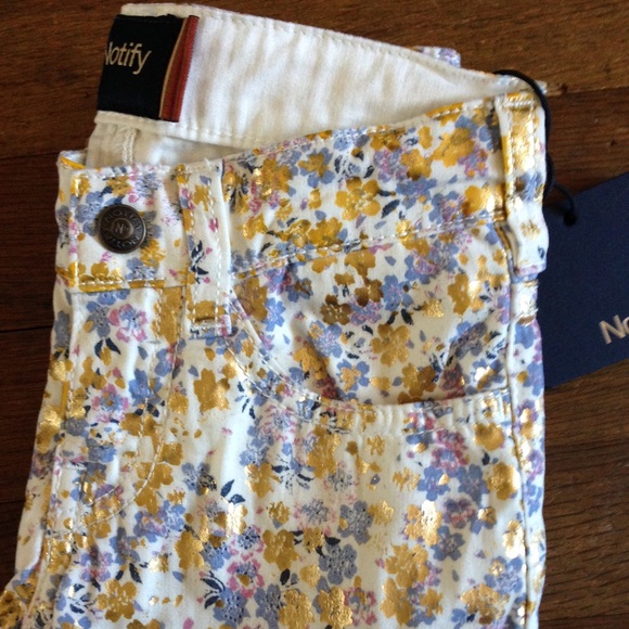 Notify from Kitson white skinny jeans, size 4T - Picture 2 of 2