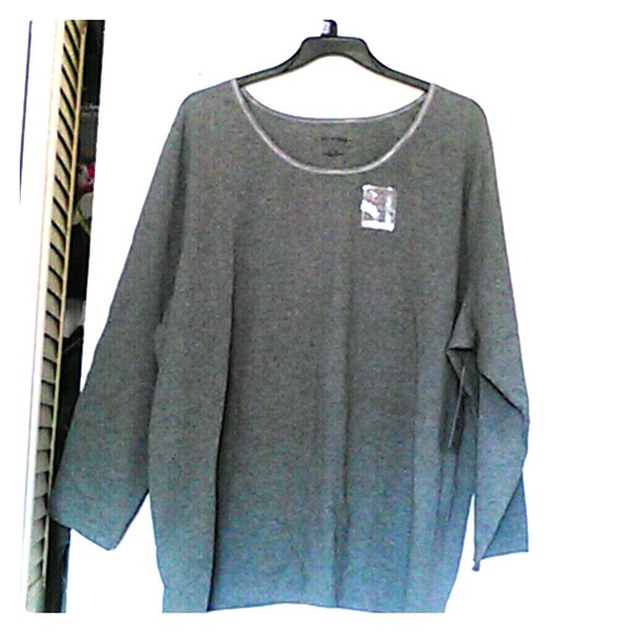 Longed sleeve shirt