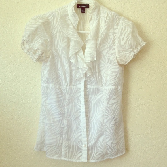 White zebra print dress shirt with undershirt - Picture 1 of 2