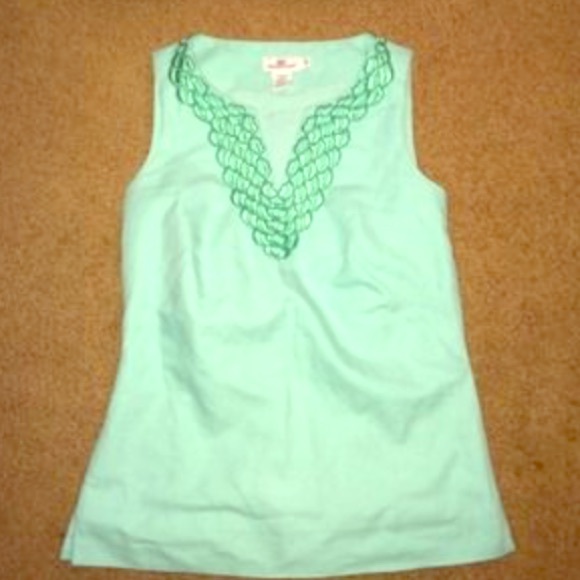 Size 0 Vineyard Vines tunic