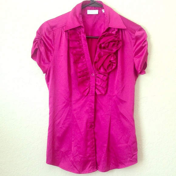 Fuisha dress shirt with roses and ruffles