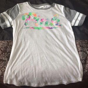 VS XS 2015 PINK TROPICAL TEE