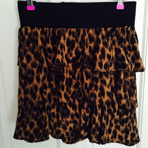 Leopard print ruffle skirt