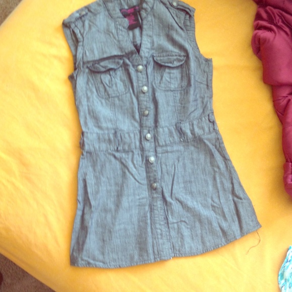 Gray dress shirt