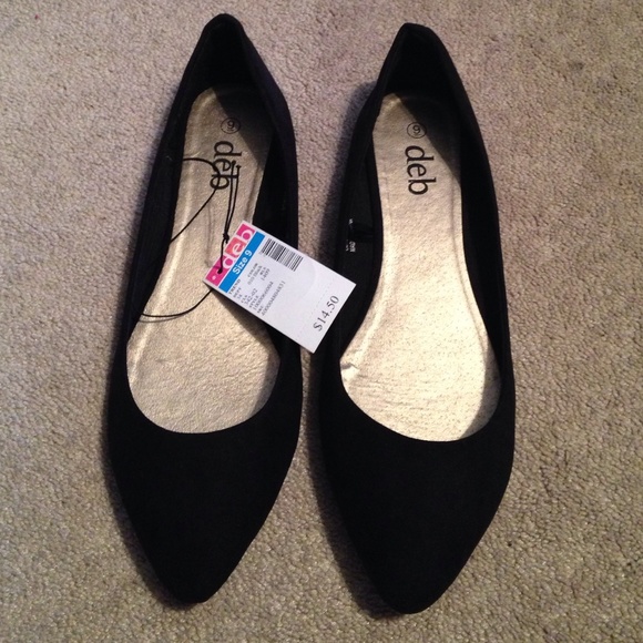 Black pointed flats never been worn