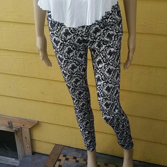 Skinny pants