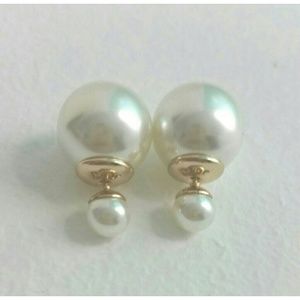 Mise en Dior design tribal double pearl earrings