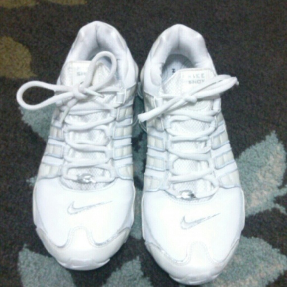 Wore one time nike shox