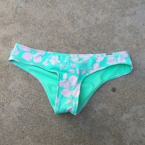 HOLLISTER Cheeky Hawaiian Bikini Bottoms