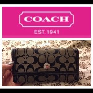 🌹 Coach Wallet 🌹