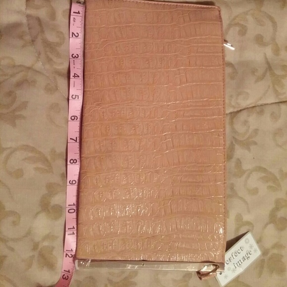 Camel Colored Purse - Picture 4 of 4