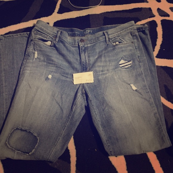 💙 Modern boot cut jeans! 💙