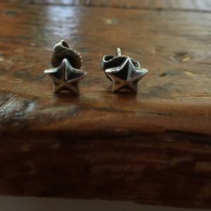 🚫Sold🚫 James Avery Tiny Star Studs