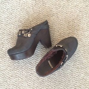 Bernardo Navy/Grey Wool Lined Clogs