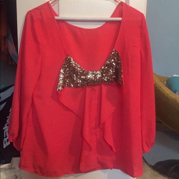 Top with bow in the back - Picture 1 of 2