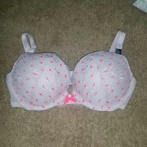 Nwt 34D Victorias secret