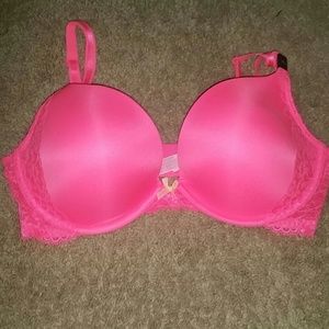 Nwt 36D Victorias secret
