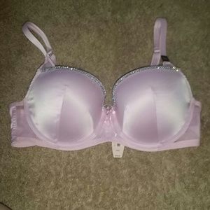 Nwt 34D Victorias secret