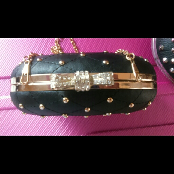 Two studefd clutches - Picture 2 of 4