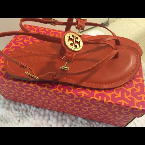 🎉sold🎉Brand new Tory burch sandals ! - Picture 2 of 4