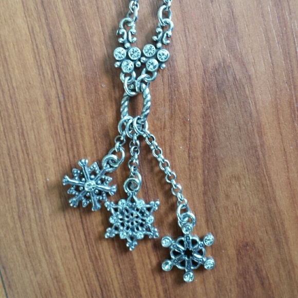 🚫SOLD🚫Brighton Snowflake Necklace - Picture 1 of 3