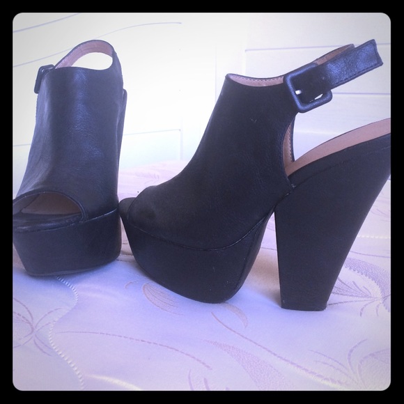 Size 6 Chunky Heels