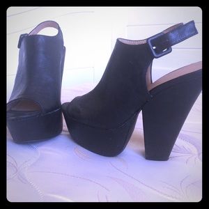Size 6 Chunky Heels