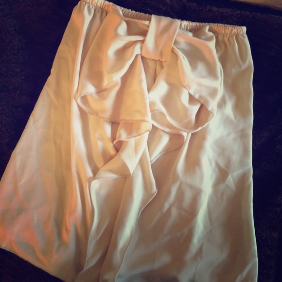 Strapless Bow Top