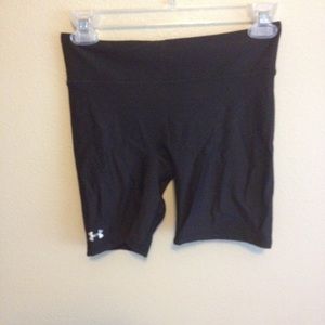 Black Under Armour sliders/spandex shorts