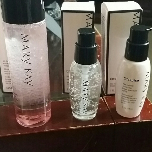 SOLD☆☆☆☆▪▪Timewise miracle set. Day & night repair