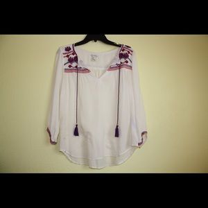 Adorable flowy half sleeved shirt