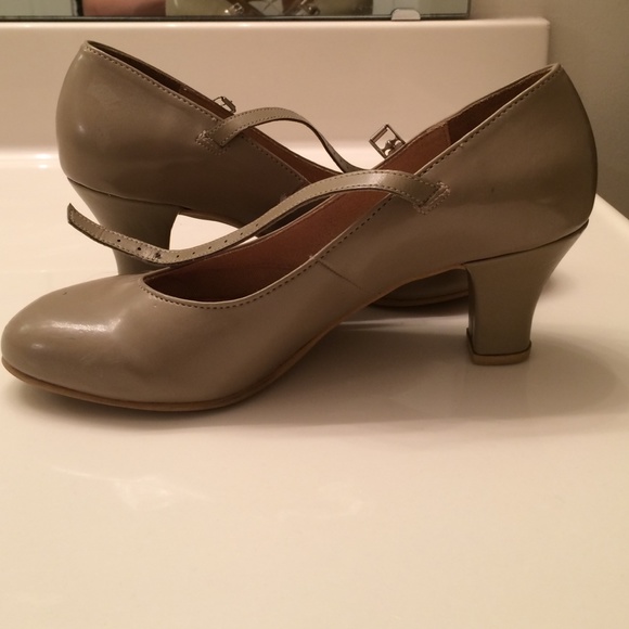 Nude character shoes