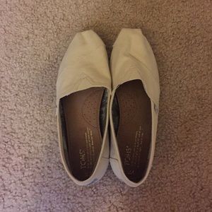 TOMS Shoes