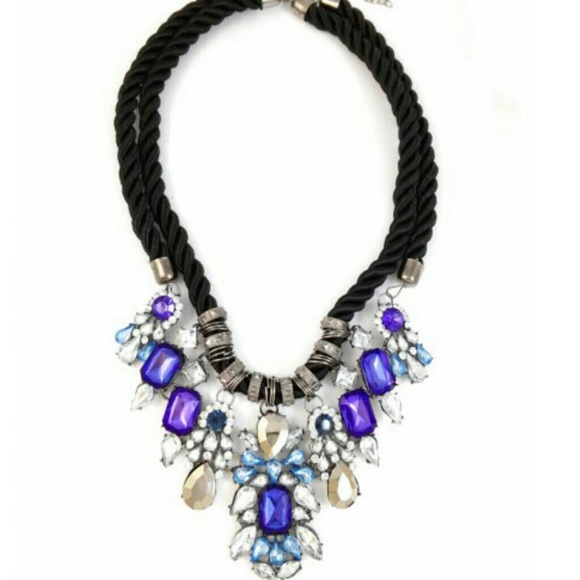 Accessories - Statement Necklace
