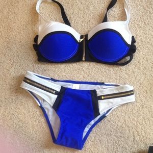 Blue and white swim suit 🌟