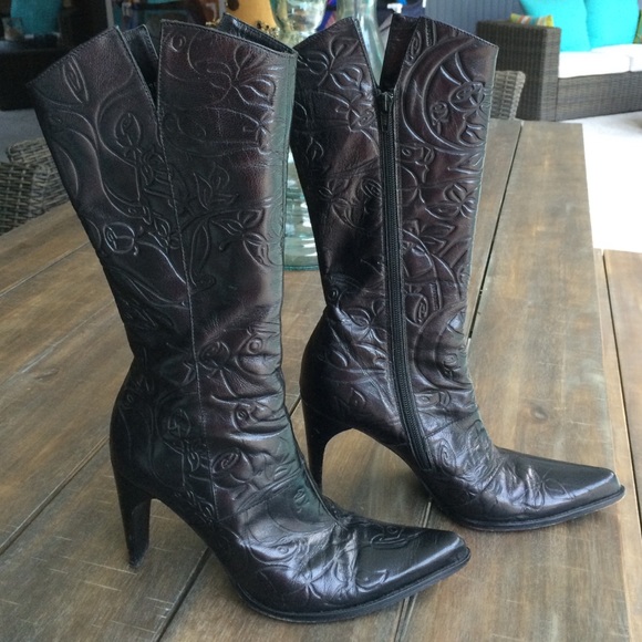 Michelle K leather boots made in Italy