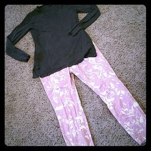 Coral and white skinny leg pants