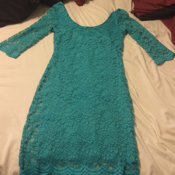 Blue lace dress and heel bundle