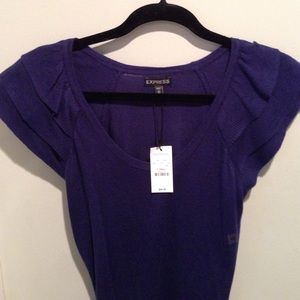 Short sleeve sweater top