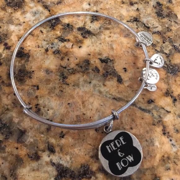 🎉Alex and Ani Here & Now Bracelet🎉