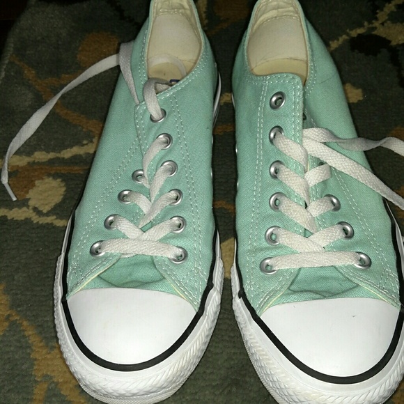 Converse Chuck Taylor All Star Womens size 9