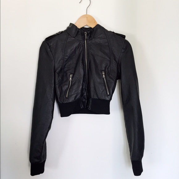 Cropped leather jacket