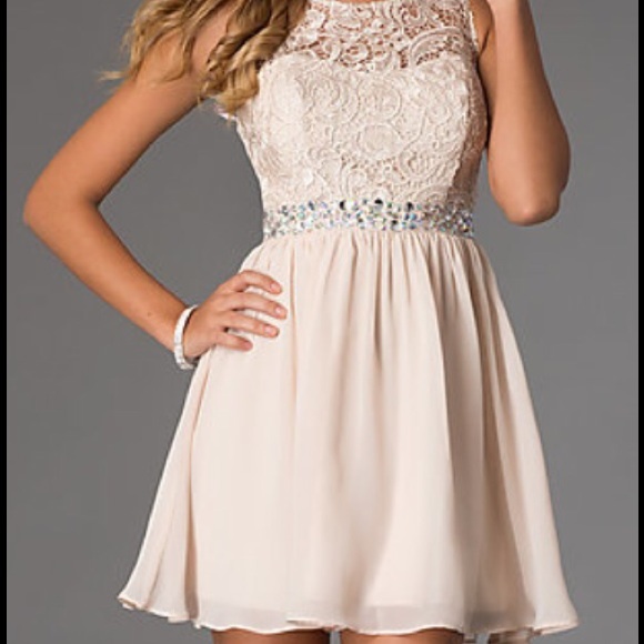 short sleeveless dress with lace bodice