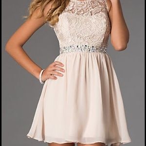 short sleeveless dress with lace bodice